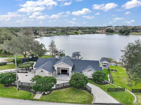 2790 E Crooked Lake Dr, Eustis, FL 32726 photo 1