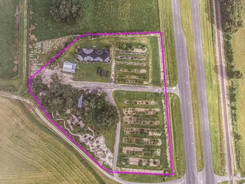 13494 N Us Hwy 301, Oxford, FL 34484