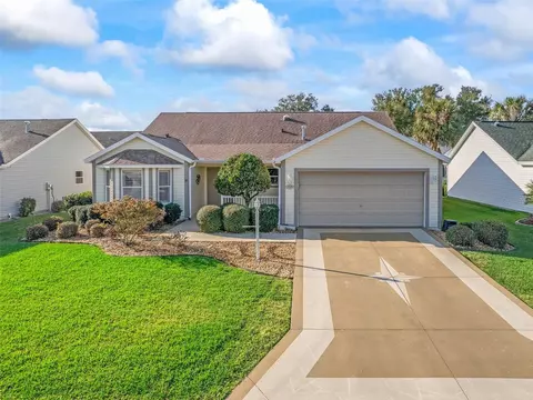 2528 Caribe Dr, The Villages, FL 32162