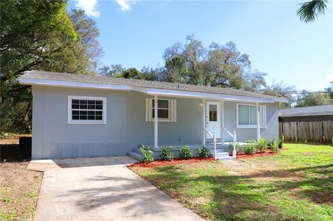 202 N Villa Ave, Fruitland Park, FL 34731