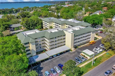 101 N Grandview St #308, Mount Dora, FL 32757