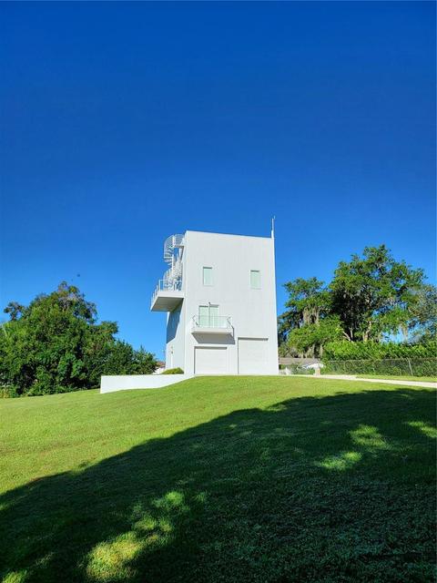 600 E 1st Ave, Mount Dora, FL 32757