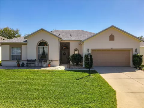 5608 Huntington St, Leesburg, FL 34748