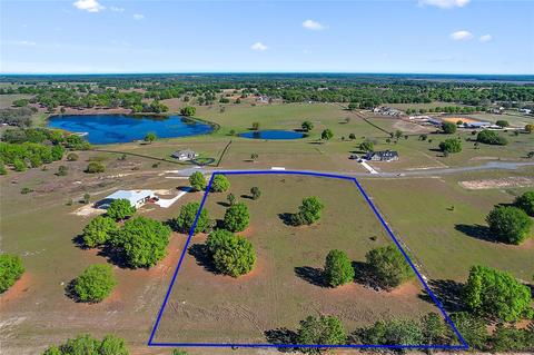5493 Nantahala Ln, Lady Lake, FL 32159