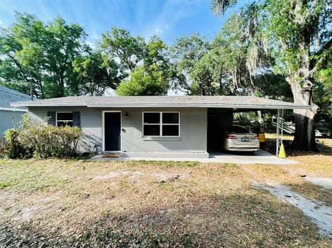 1305 E Jackson Ave, Mount Dora, FL 32757