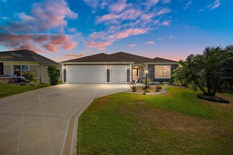 452 Ink Spot Way, The Villages, FL 32163