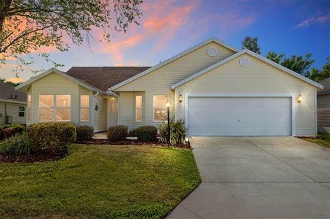 16950 SE 93rd Cuthbert Cir, The Villages, FL 32162