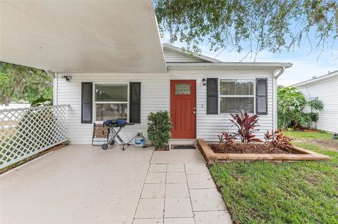 519 Cottage Park Ln, Leesburg, FL 34748