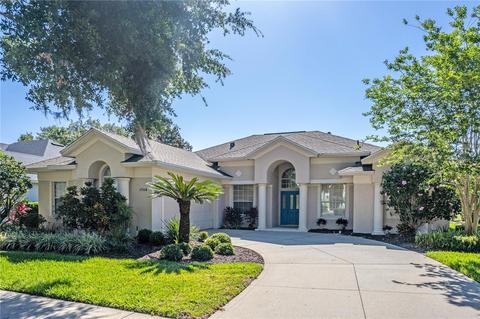 1740 Edgewater Dr, Mount Dora, FL 32757