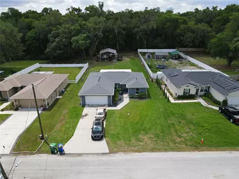 932 Barwick St, Wildwood, FL 34785
