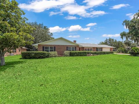 5445 E Harbor Dr, Fruitland Park, FL 34731