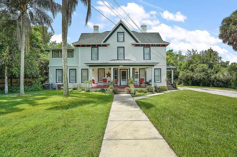 332 S Center St, Eustis, FL 32726