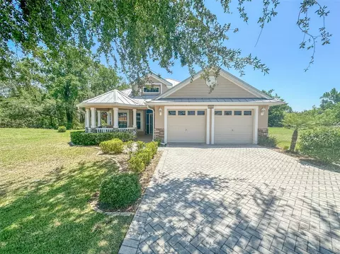 5930 Sanders Grove Cir, Okahumpka, FL 34762