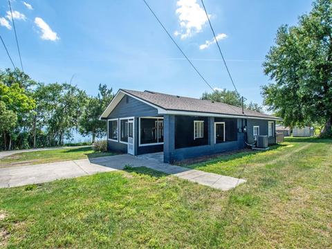 46 Davis Ave, Umatilla, FL 32784