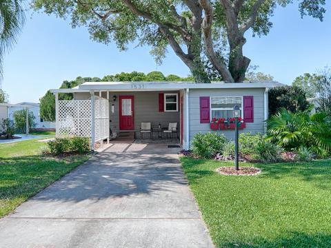1531 W Schwartz Blvd, Lady Lake, FL 32159