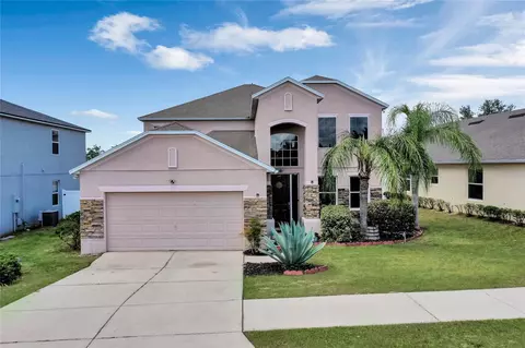 305 Red Kite Dr, Groveland, FL 34736