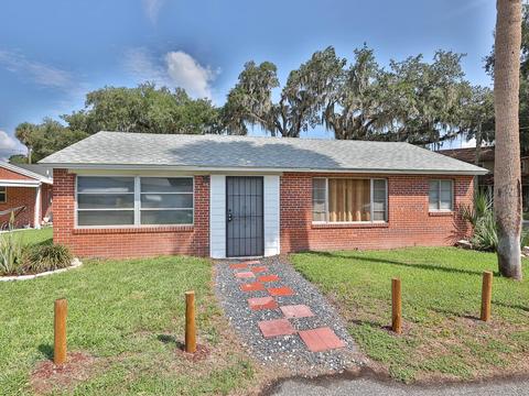 31945 Elizabeth Ln, Tavares, FL 32778