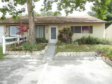 639 E Rosewood Ln #129, Tavares, FL 32778