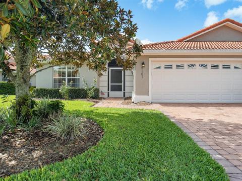 5107 Harbour Dr, Oxford, FL 34484