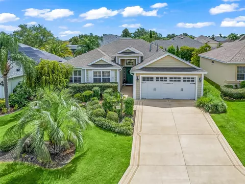 1613 Mount Croghan Trl, The Villages, FL 32162