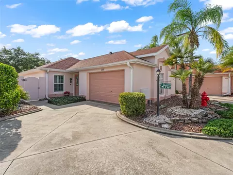 715 Hernandez Dr, The Villages, FL 32159
