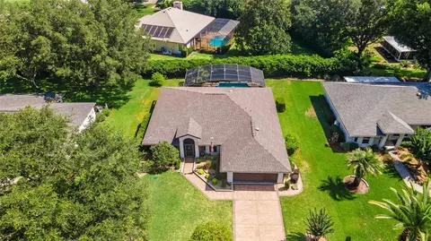 5542 Grove Mnr, Lady Lake, FL 32159