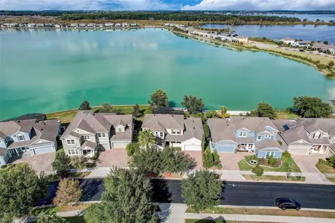 565 Blue Cypress Dr, Groveland, FL 34736