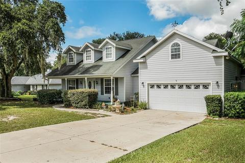 823 Berryhill Cir, Fruitland Park, FL 34731