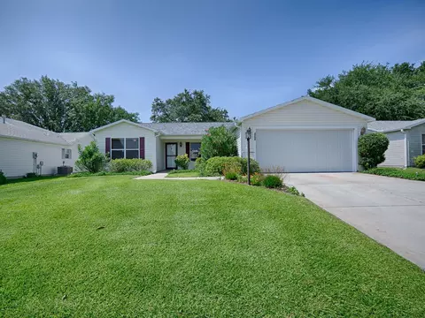 2706 Privada Dr, The Villages, FL 32162