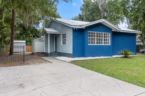 1206 NE 7th Ave, Crystal River, FL 34428
