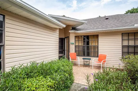 316 Juniper Way, Tavares, FL 32778