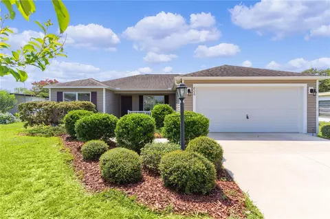 806 Silver Oak Ave, Lady Lake, FL 32159