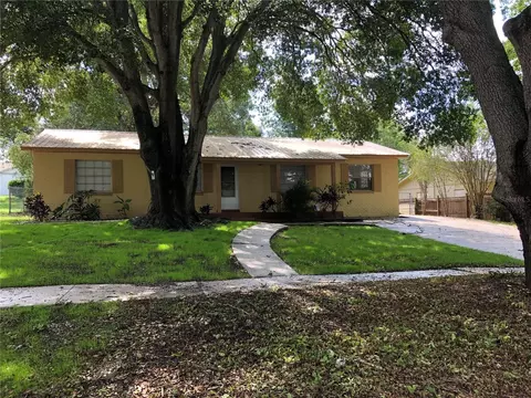 300 Crestview Dr, Clermont, FL 34711