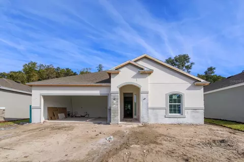9041 Cape Cod Rd, Deland, FL 32724