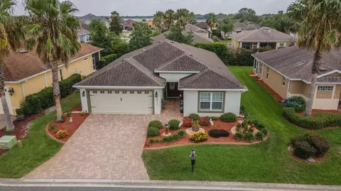 10111 Ketch Kay Ln, Oxford, FL 34484
