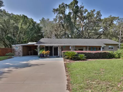 2900 Garden Rd, Eustis, FL 32726