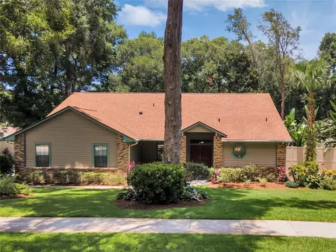 2127 Kurt Ct, Apopka, FL 32703