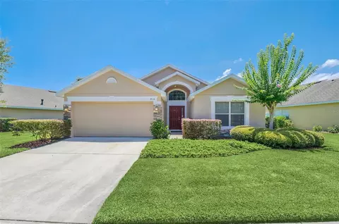 816 Haring Ln, Mount Dora, FL 32757