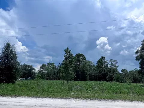21530 SE 66th St, Morriston, FL 32668