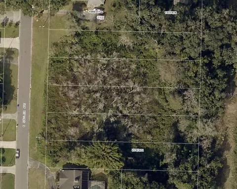 N Sinclair Avenue, Tavares, FL 32778