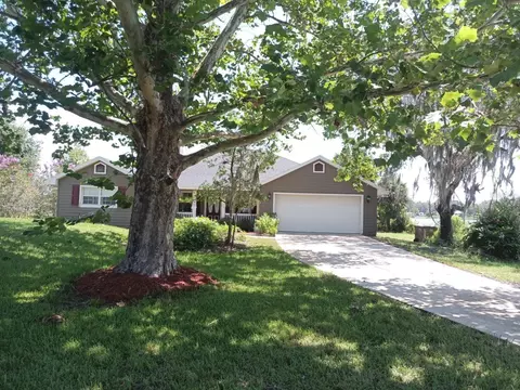 15837 Wilson Parrish Rd, Umatilla, FL 32784