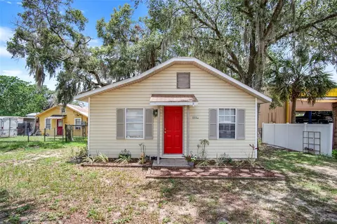111 W Pearl St, Minneola, FL 34715