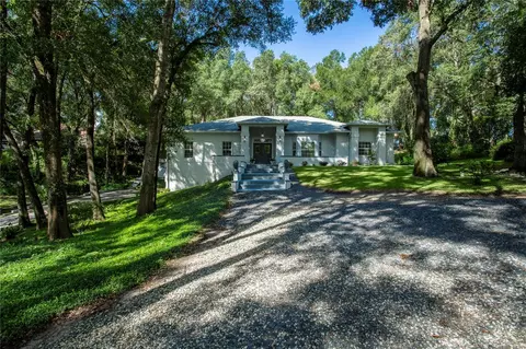 201 Pond Rd, Mount Dora, FL 32757