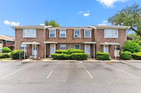 715 Perkins St #101, Leesburg, FL 34748