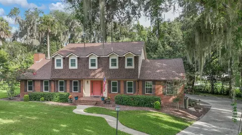 2913 Cocovia Way, Leesburg, FL 34748
