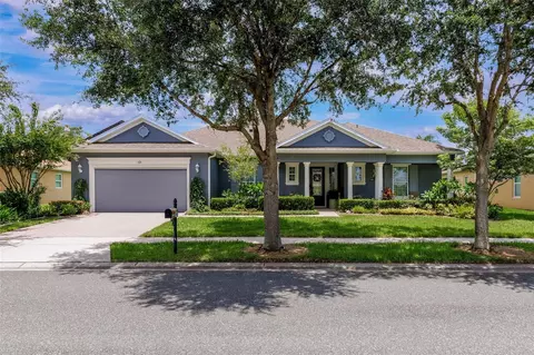 149 Balmy Coast Rd, Groveland, FL 34736