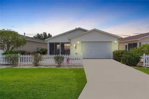 1032 Pinewood Pl, The Villages, FL 32162