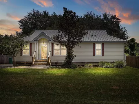 9 Sunrise Ln, Eustis, FL 32726