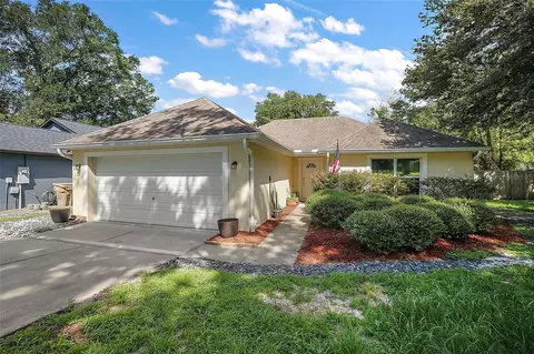31309 Chevy Chase Dr, Mount Plymouth, FL 32776