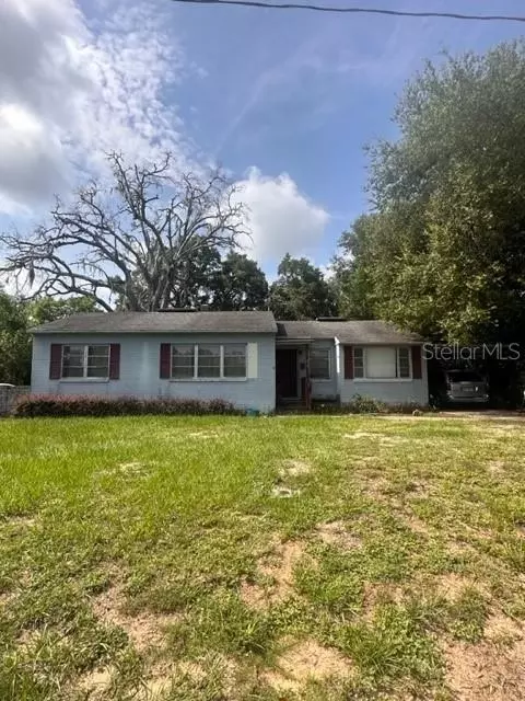 426 E Atwater Ave, Eustis, FL 32726